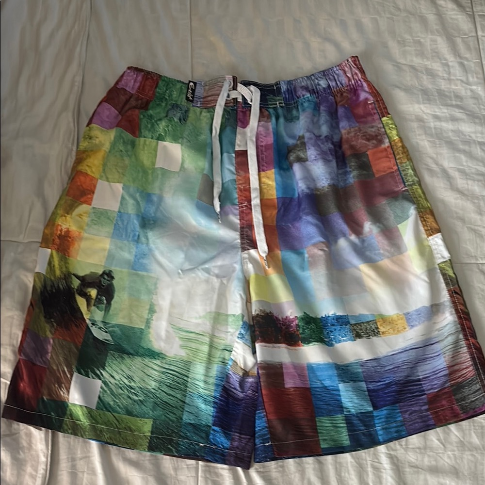 3 pair of men’s board shorts